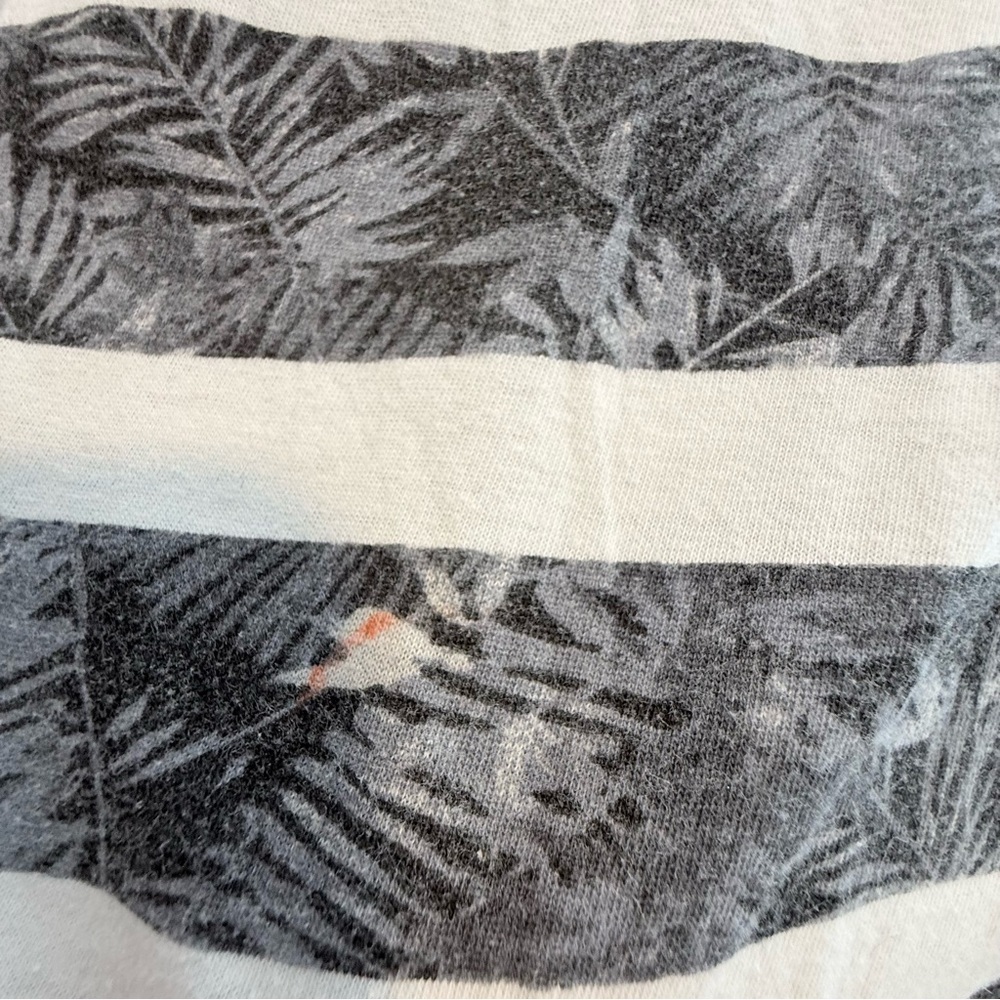 Sporto Gray and Blue Graphic Tee - Picture 4 of 4